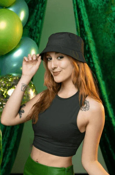 Women's Plain Crop Tank | Black - Avaiya Clothings